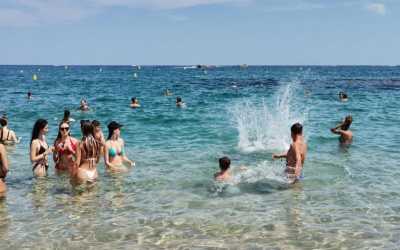 Obóz młodzieżowy, Lloret de Mar - obóz Chill out Zone ze zwiedzaniem Paryża i zabawą w Eurodisneyland Don Juan Resort*** , 12 dni 13-19 lat