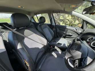 Car rent, Samochód osobowy Opel Corsa 5-osobowy Automatyczna Skrzynia