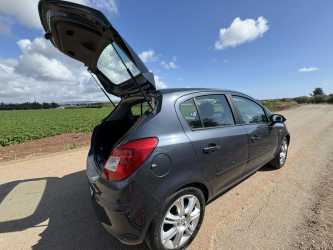 Car rent, Samochód osobowy Opel Corsa 5-osobowy Automatyczna Skrzynia