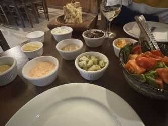 Optional trip, Wezmę Cię na najlepsze meze w Pafos