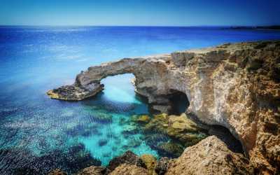 Optional trip, Z Pafos w kierunku Ayia Napa Marathon z Lefkarą, odrobiną wina i oliwy