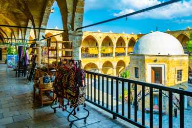 Attractions, Wycieczka Nikozja stolica dwóch Cyprów z Limassol